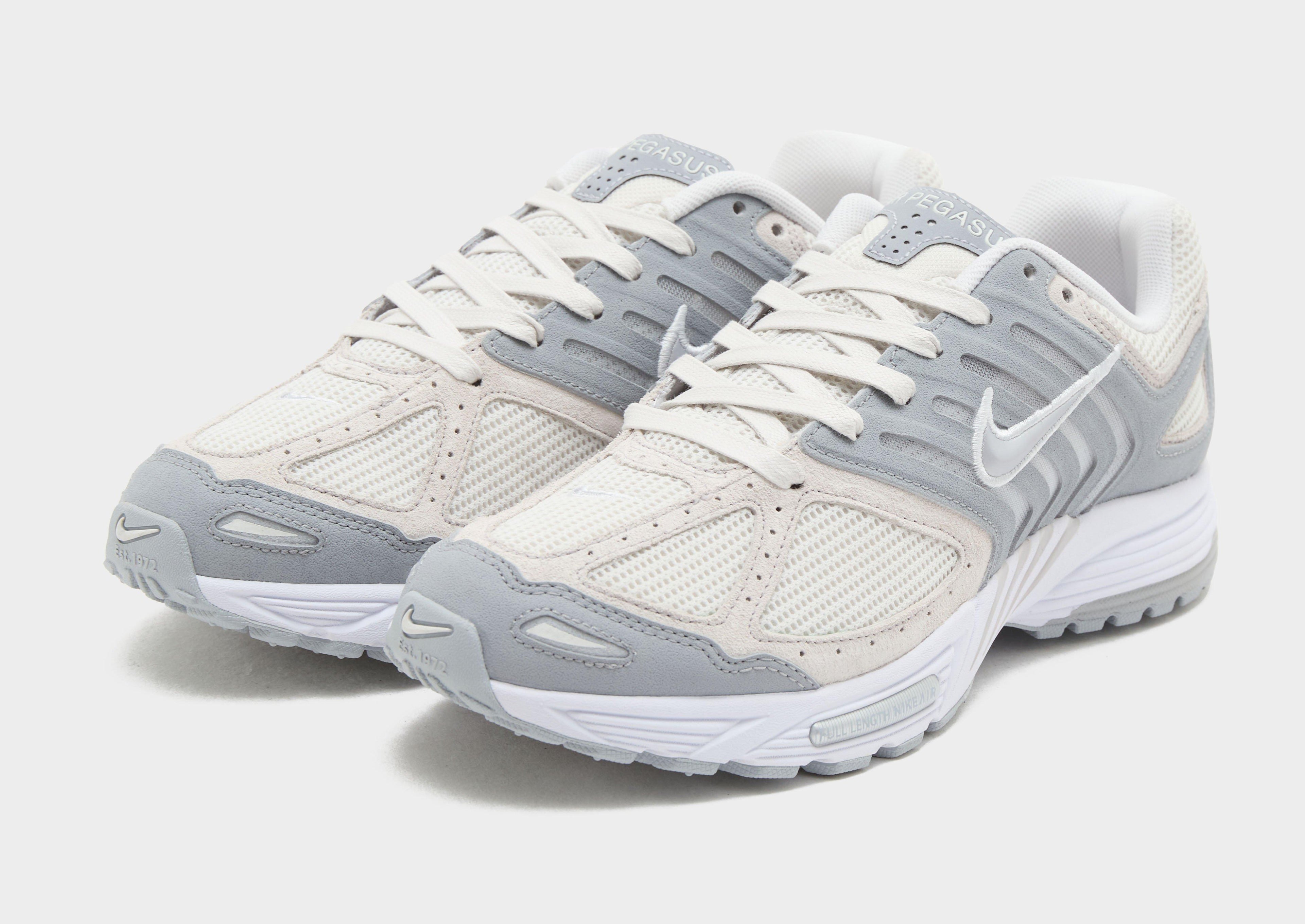 Nike Grey Nike Pegasus 2K5