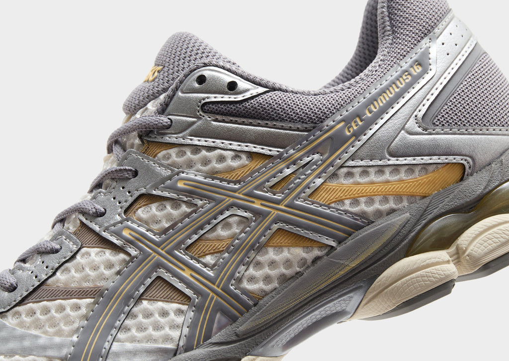 White ASICS GEL-CUMULUS 16