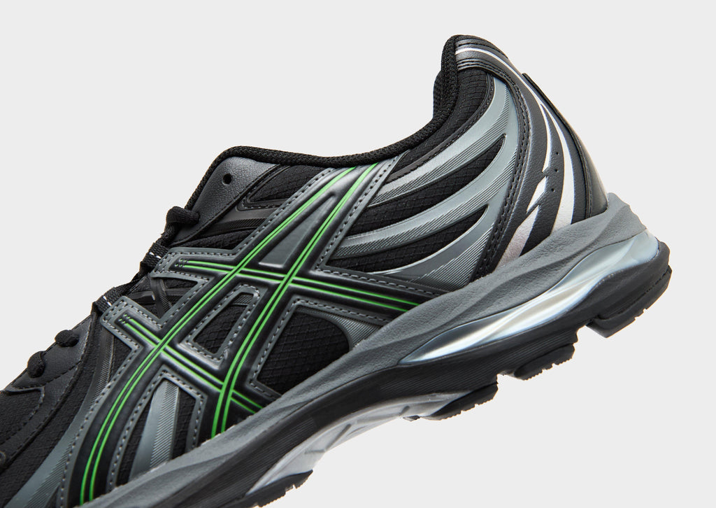 Black ASICS GEL-SEKIRAN