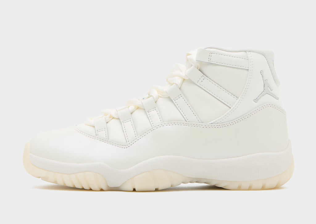 Jordan White Jordan Air 11 Retro Women's