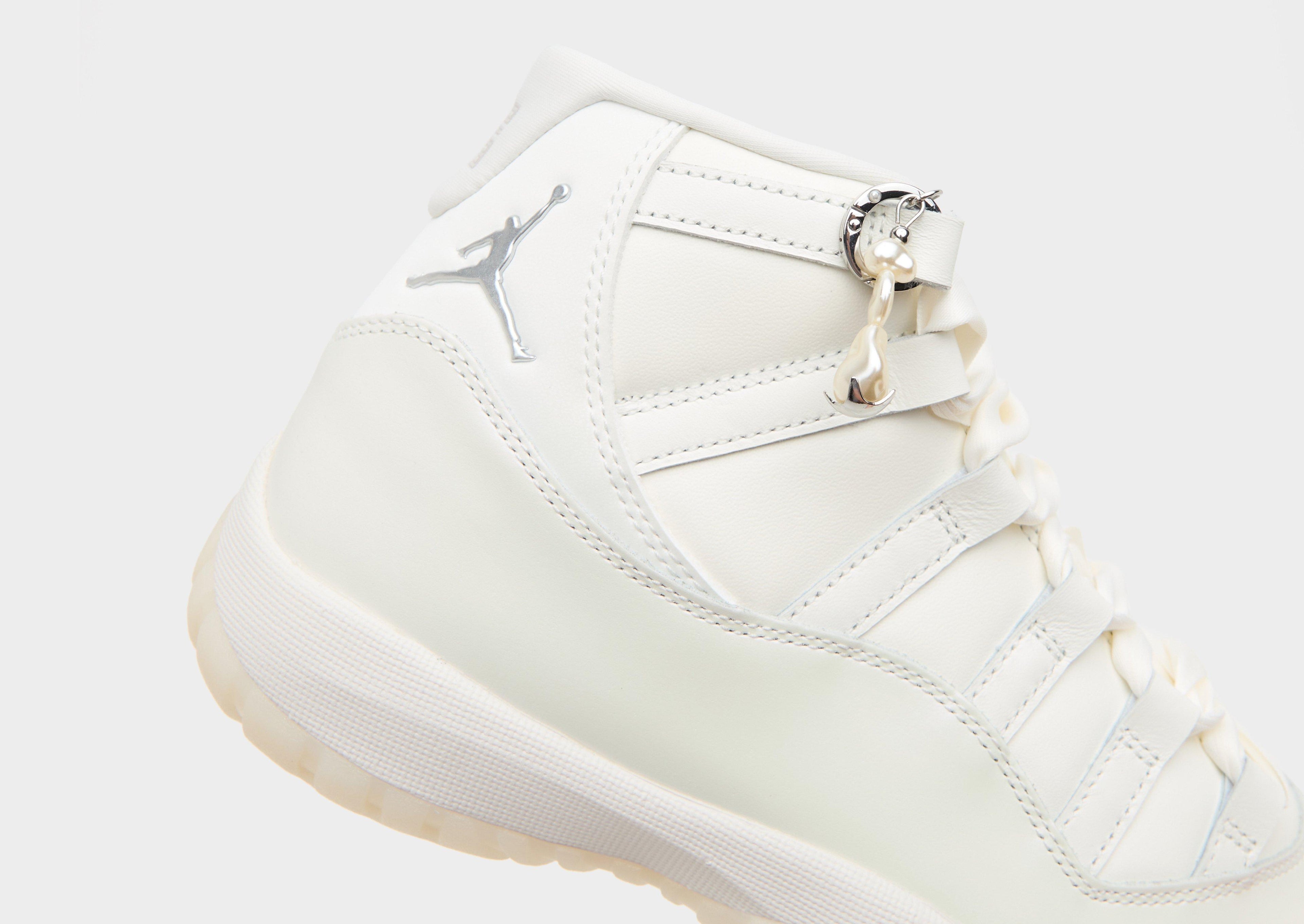 Jordan White Jordan Air 11 Retro Women's