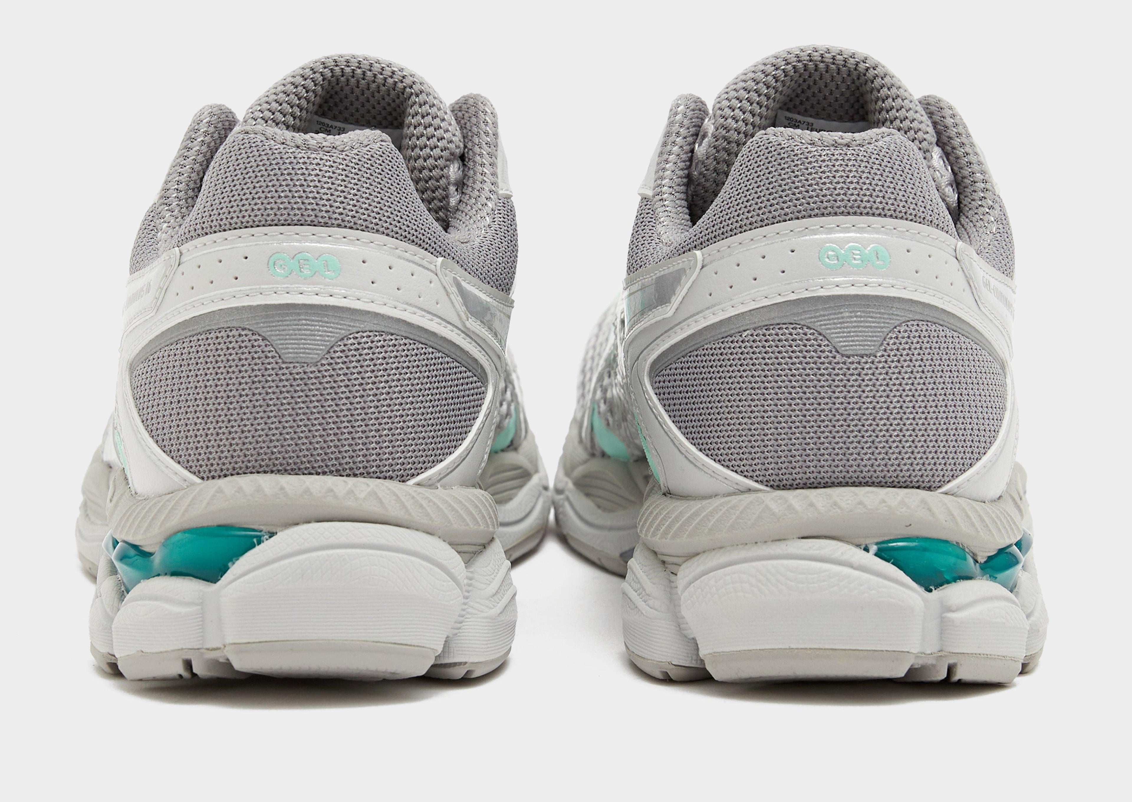 Grey ASICS GEL-CUMULUS 16 Women's