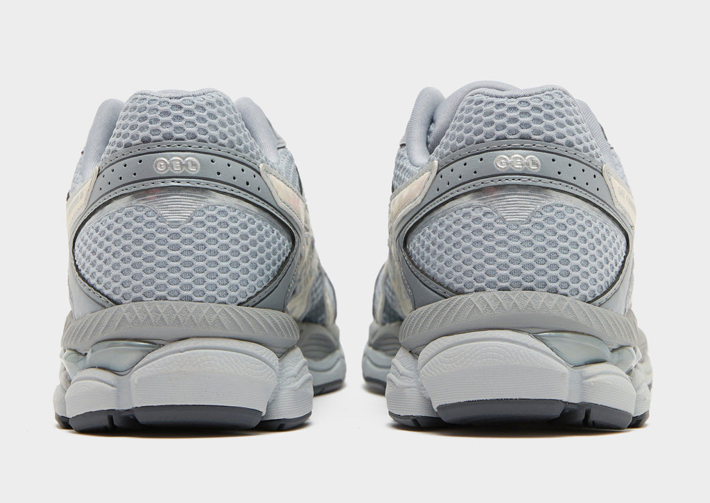 Grey ASICS GEL-CUMULUS 16 Women's