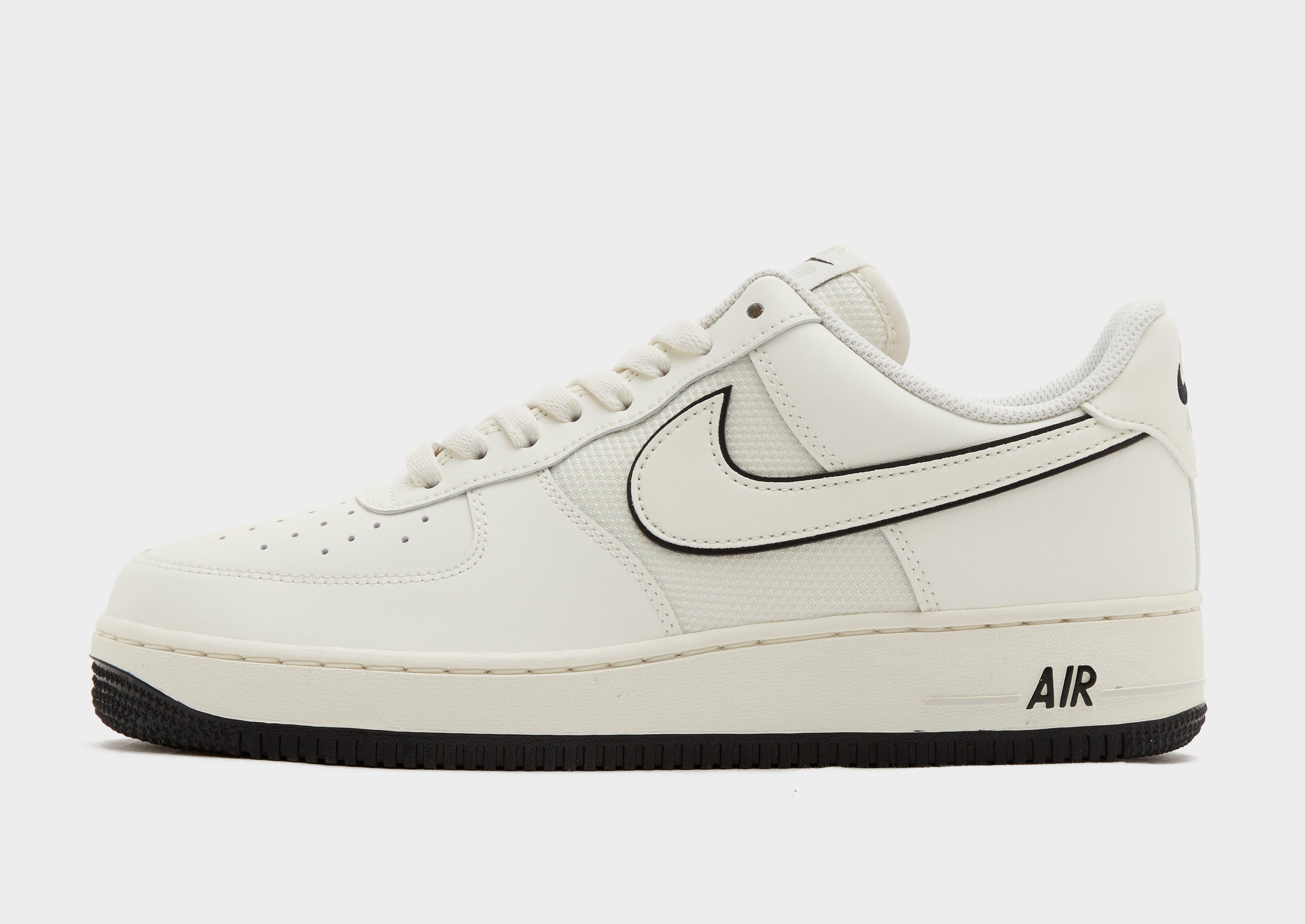 Nike White Nike Air Force 1 '07 LV8