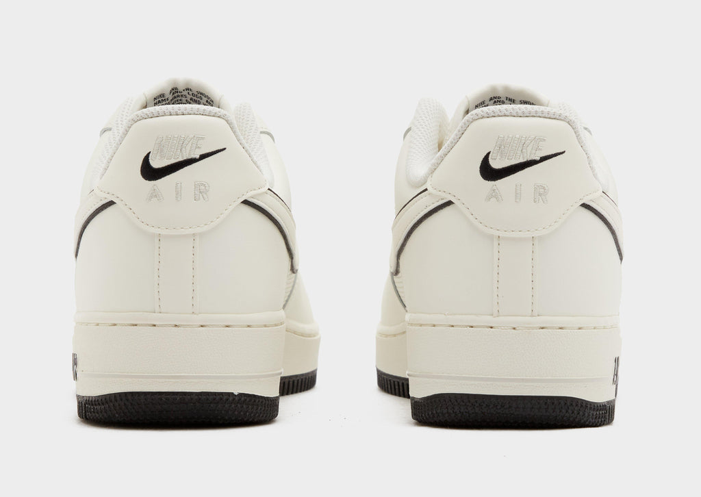 Nike White Nike Air Force 1 '07 LV8