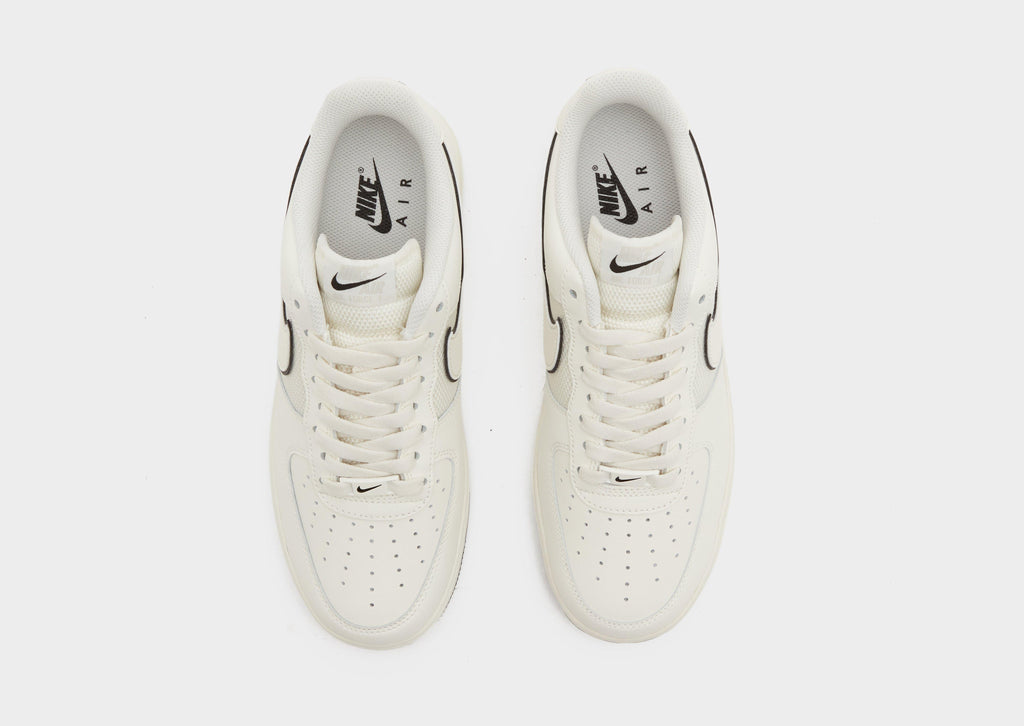 Nike White Nike Air Force 1 '07 LV8