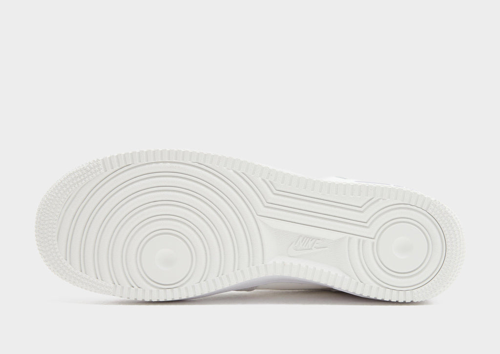 Nike White Nike Air Force 1 '07 LV8
