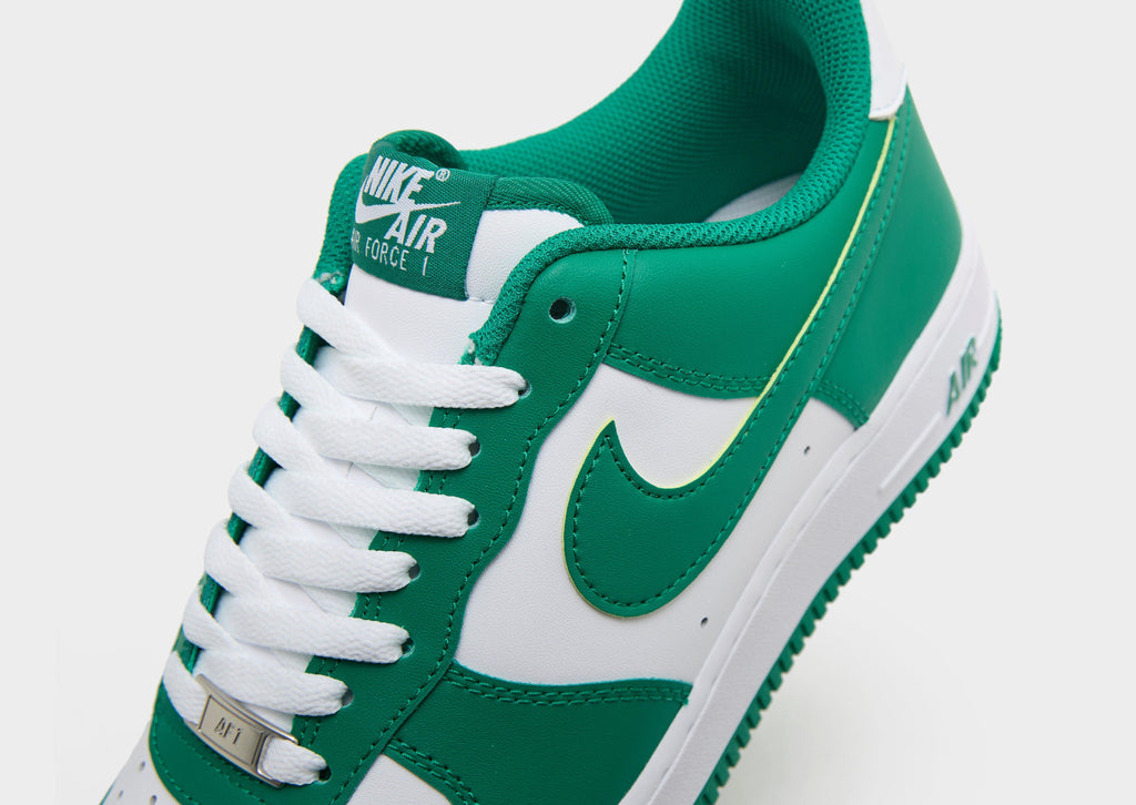 Nike White Nike Air Force 1 '07 LV8