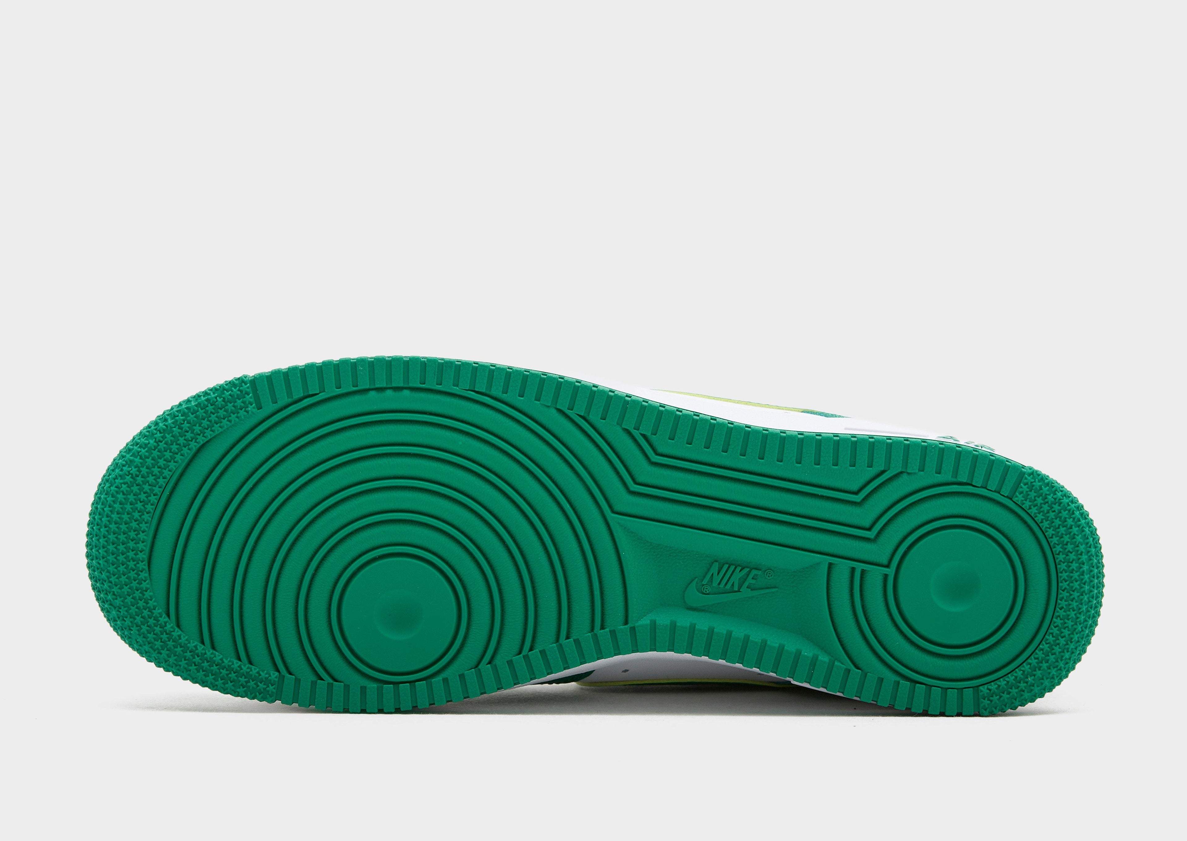 Nike White Nike Air Force 1 '07 LV8