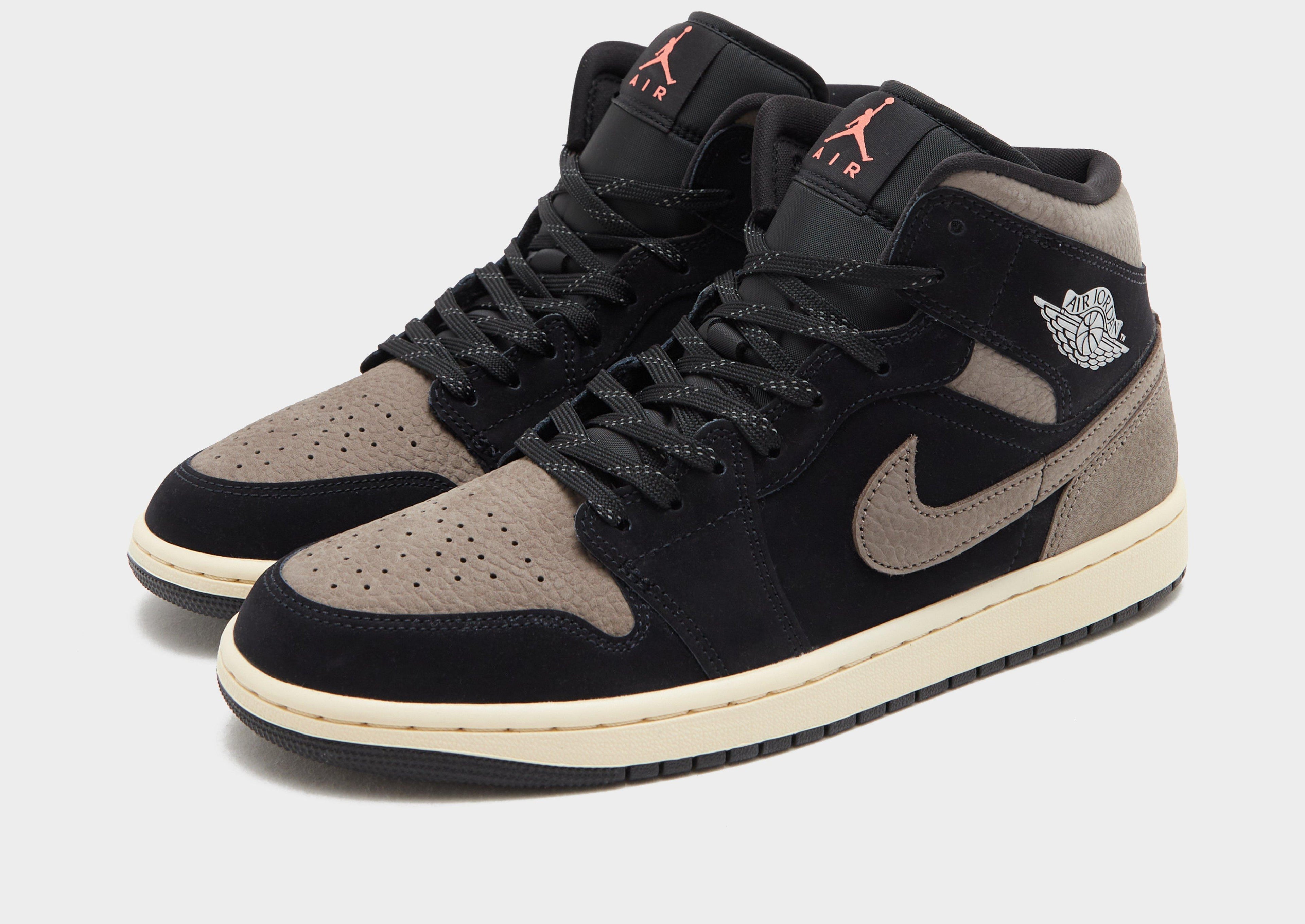 Jordan Black Jordan Air 1 Mid