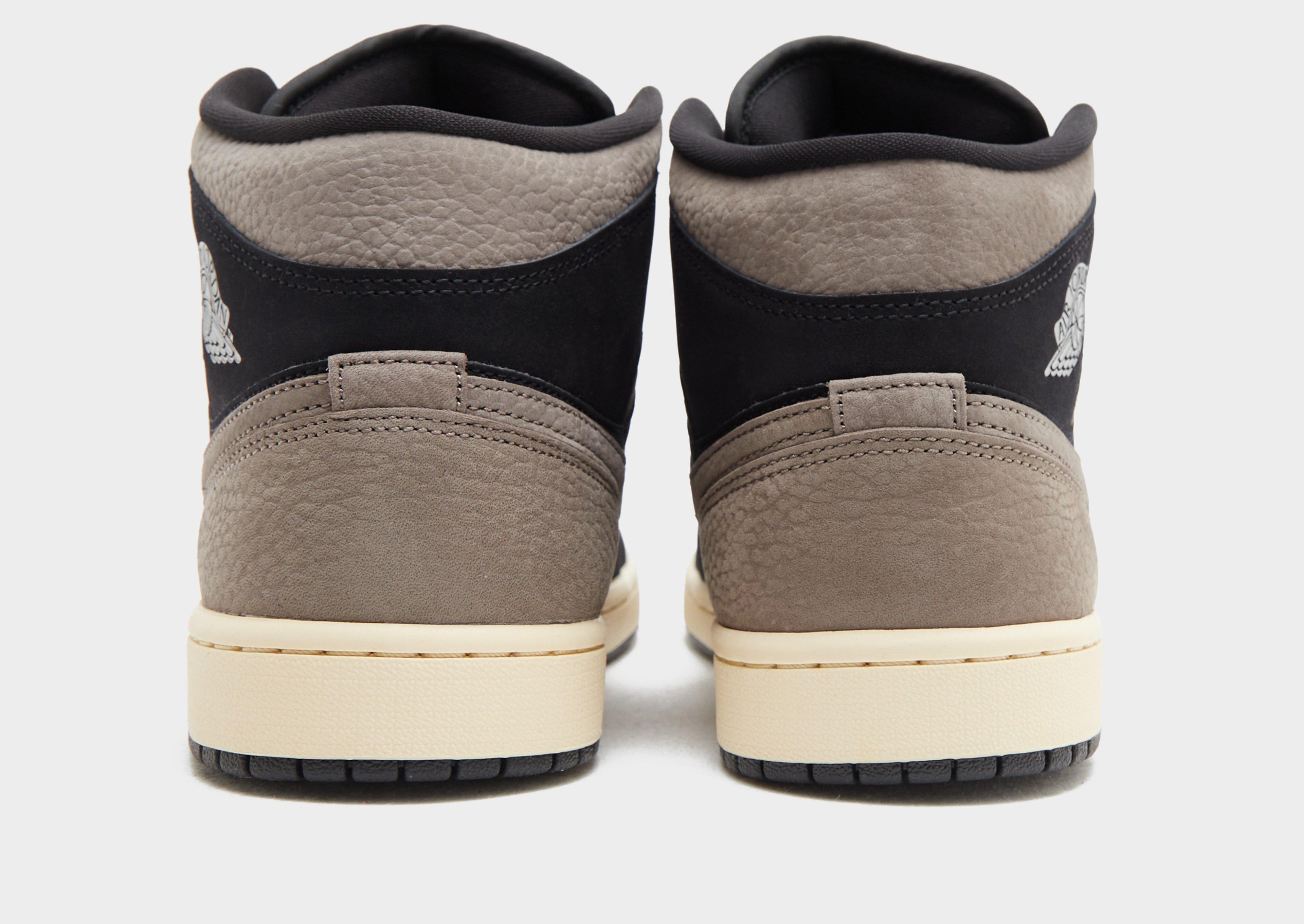 Jordan Black Jordan Air 1 Mid