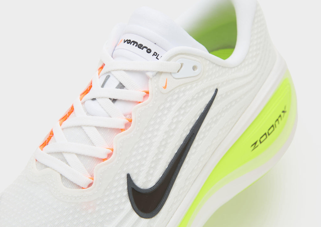 Nike White Nike Vomero Plus