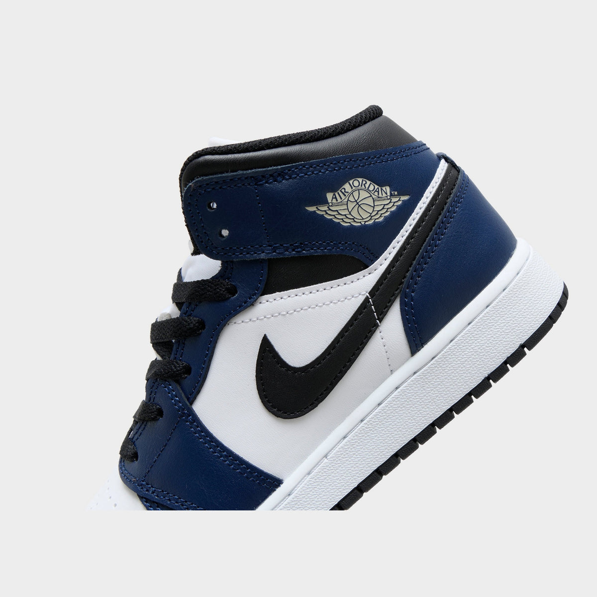 Jordan Air 1 Mid Junior