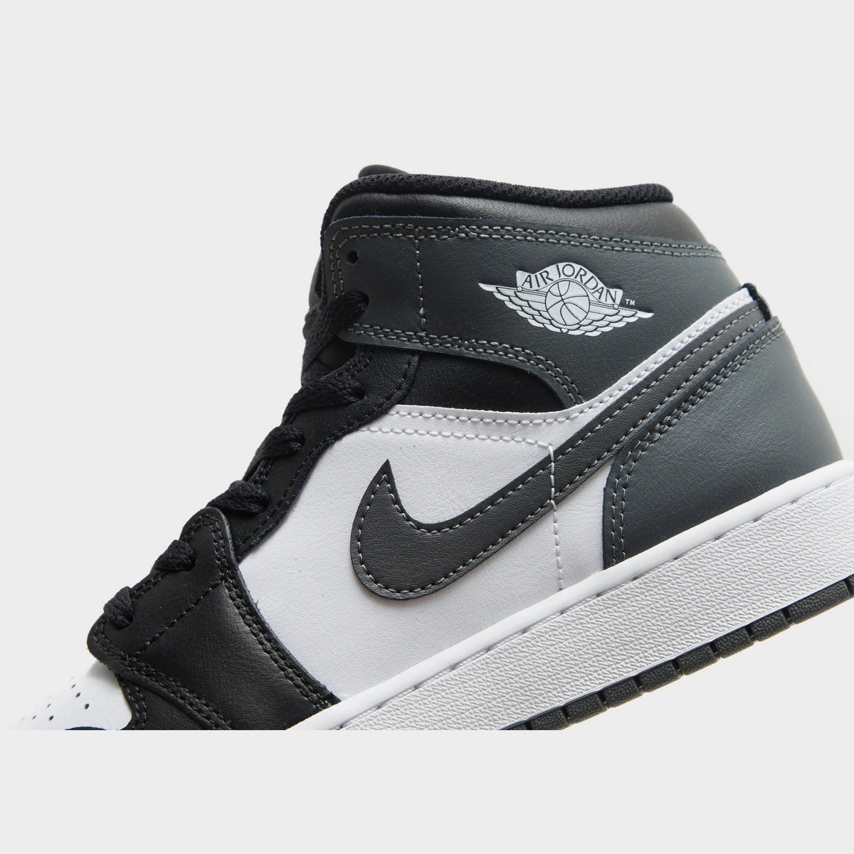 Jordan Air 1 Mid Junior