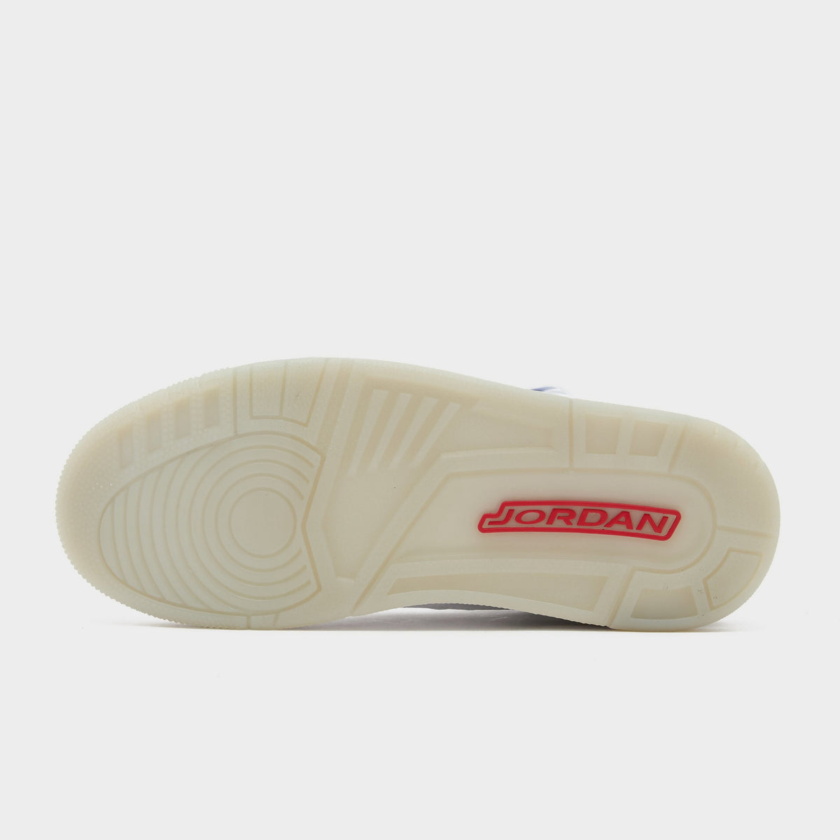 Jordan Spizike Low