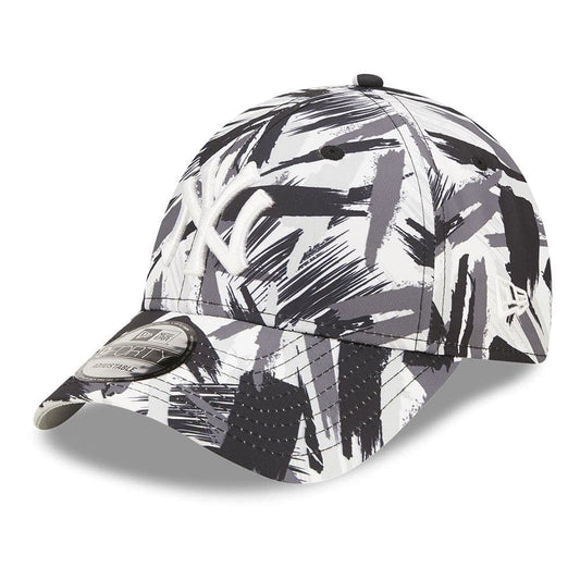 New Era 9Forty New York Yankees Cap - Cap On