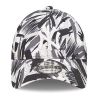 New Era 9Forty New York Yankees Cap - Cap On