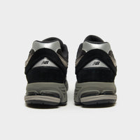 New Balance 2002R