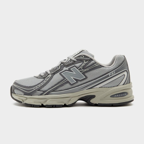 New Balance 740