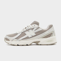 New Balance 740