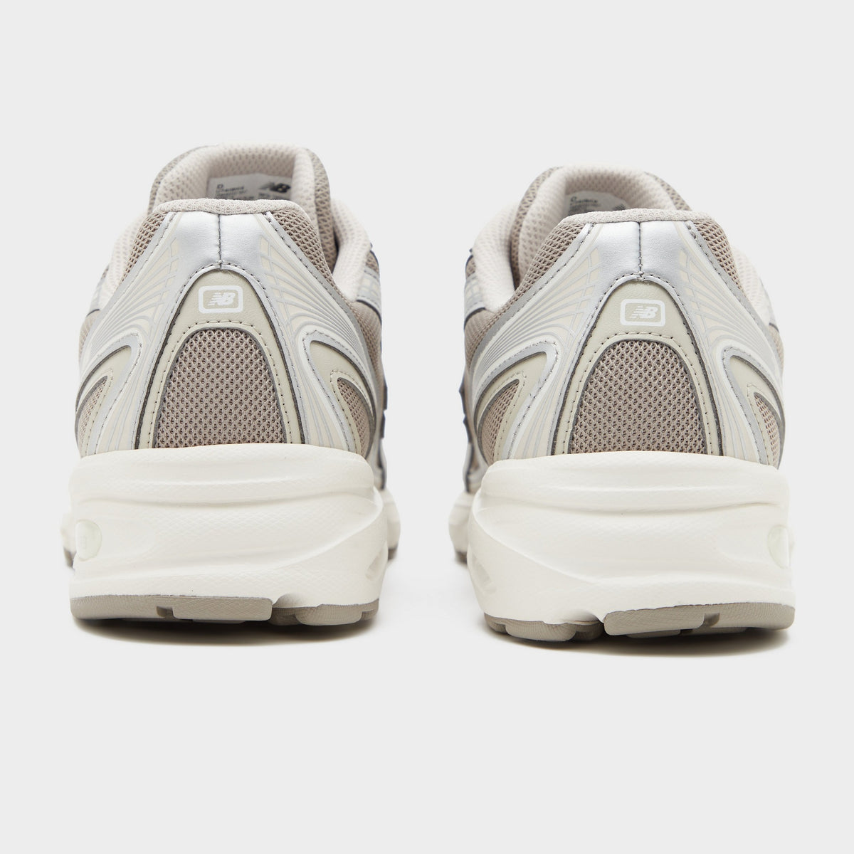 New Balance 740