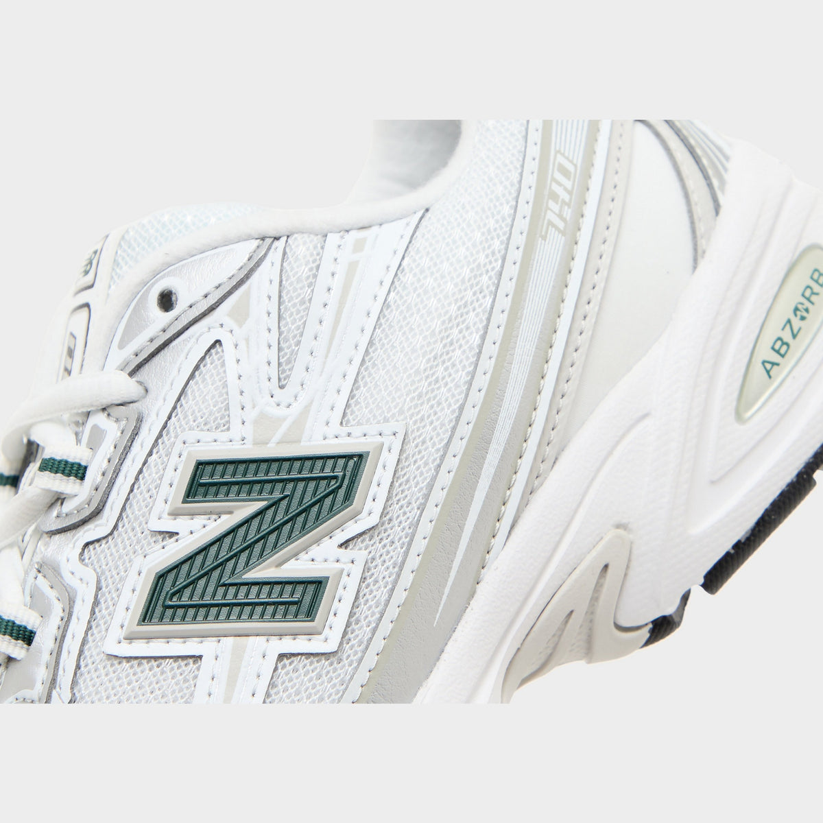 New Balance 740 Women's