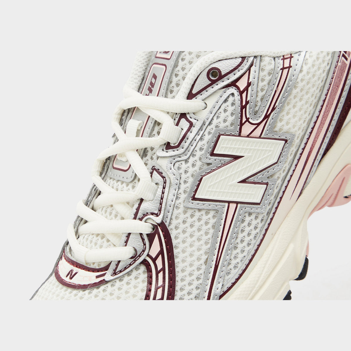New Balance 740 Women's