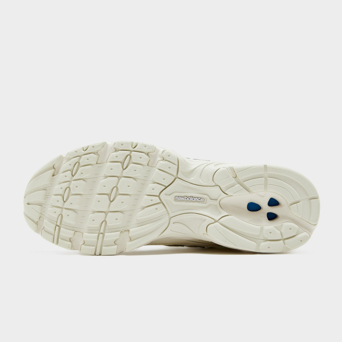 New Balance 740 Women's