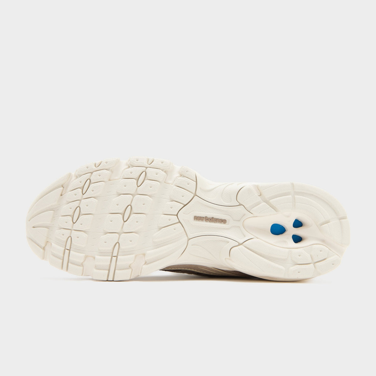 New Balance 740 Women's