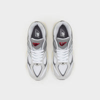 New Balance 9060 Junior