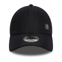 New Era MLB New York Yankees Flawless 9Forty trucker cap (Navy)