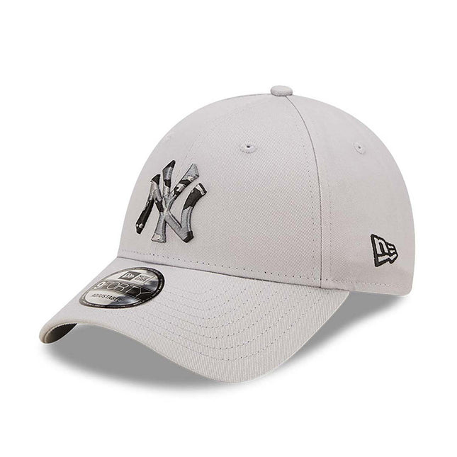 New Era New York Yankees Seasonal Infill White 9FORTY Adjustable Cap - Cap On