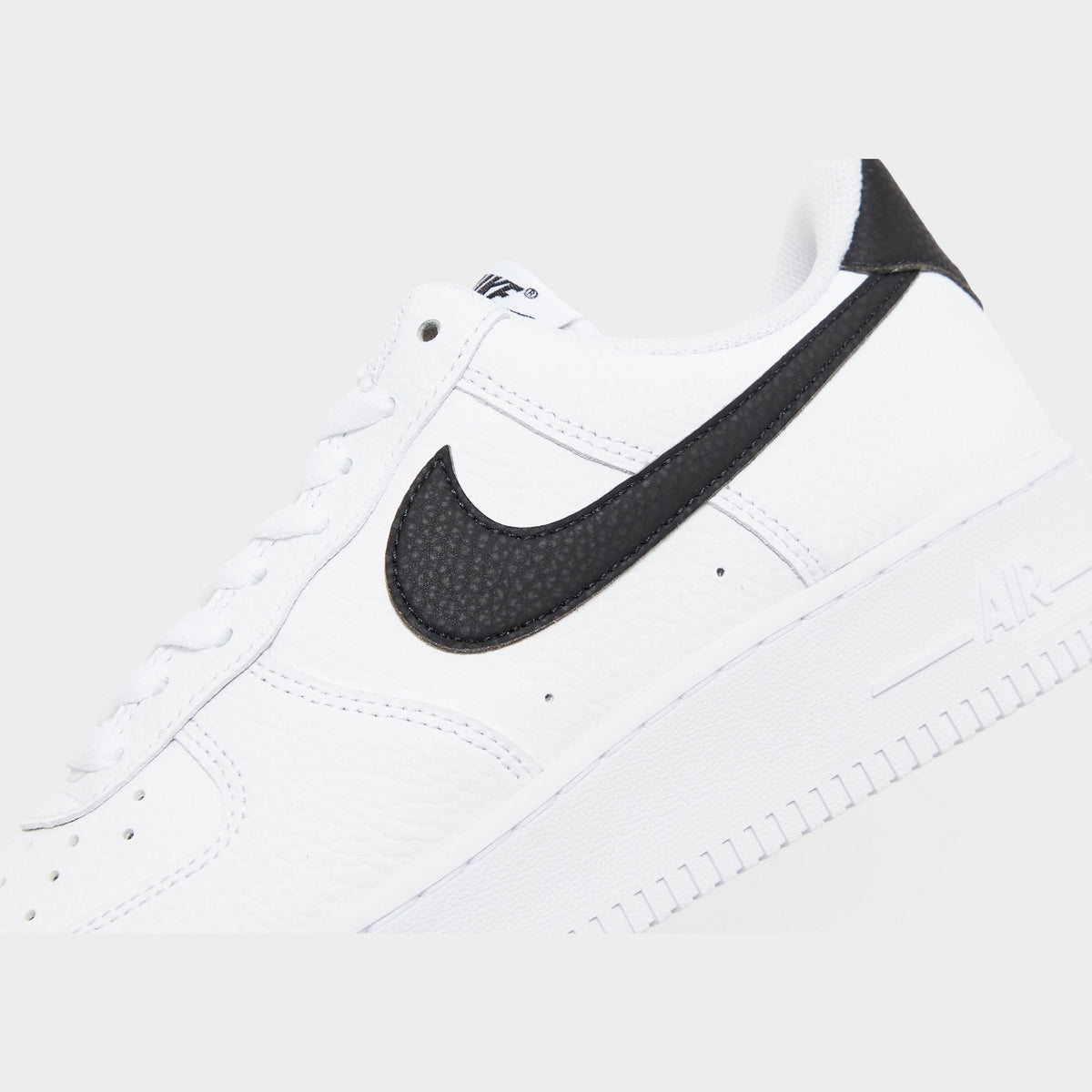 Nike Air Force 1 '07