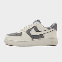 Nike Air Force 1 '07 LV8
