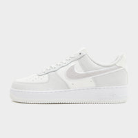 Nike Air Force 1 '07 LV8