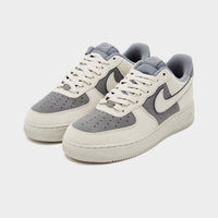 Nike Air Force 1 '07 LV8