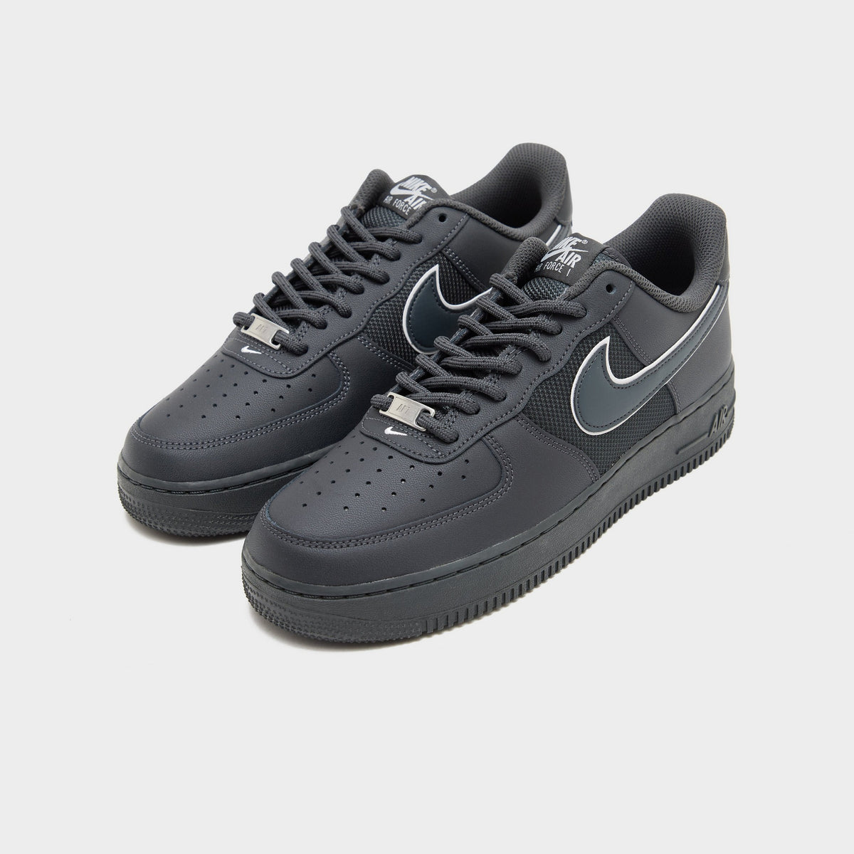 Nike Air Force 1 '07 LV8