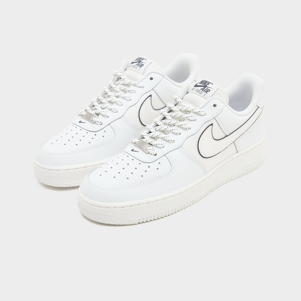 Nike Air Force 1 '07 LV8
