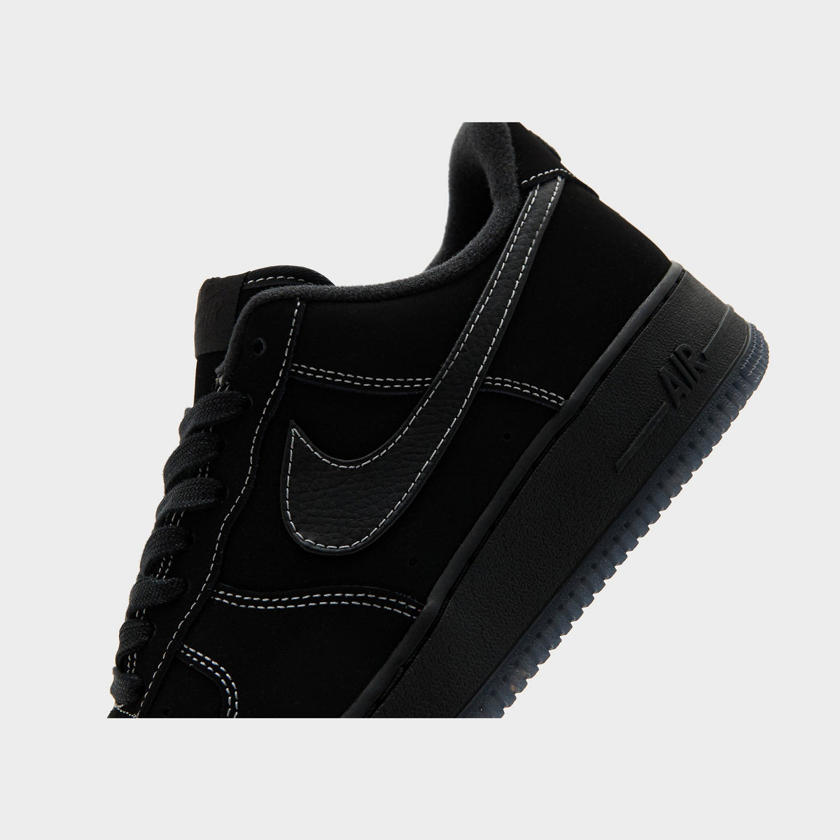 Nike Air Force 1 '07 LV8