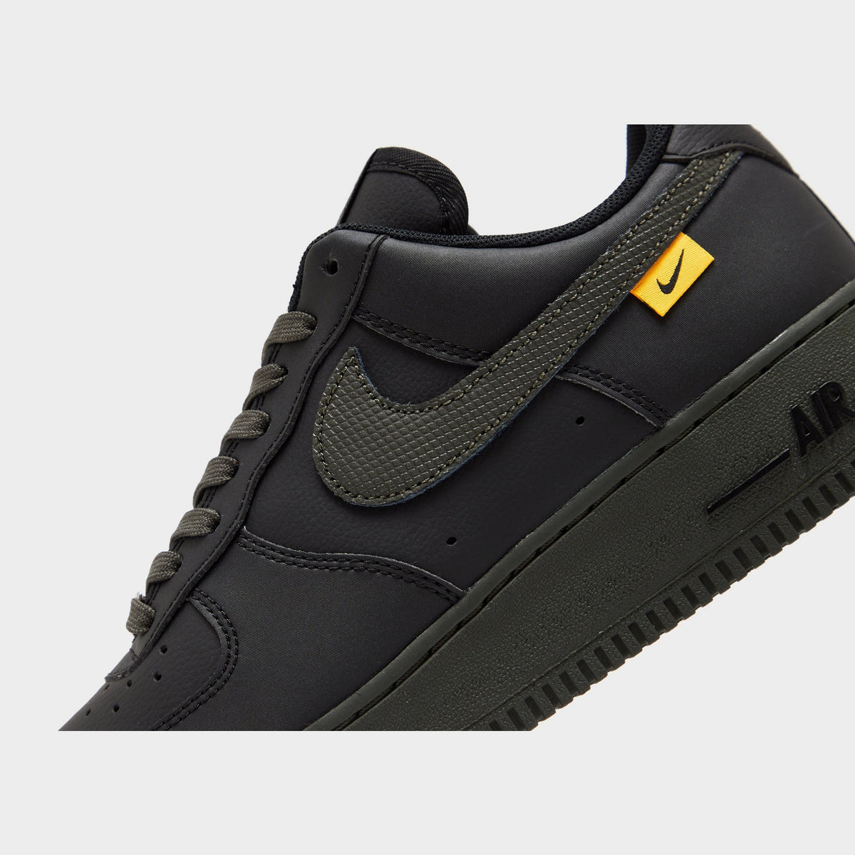 Nike Air Force 1 Tech