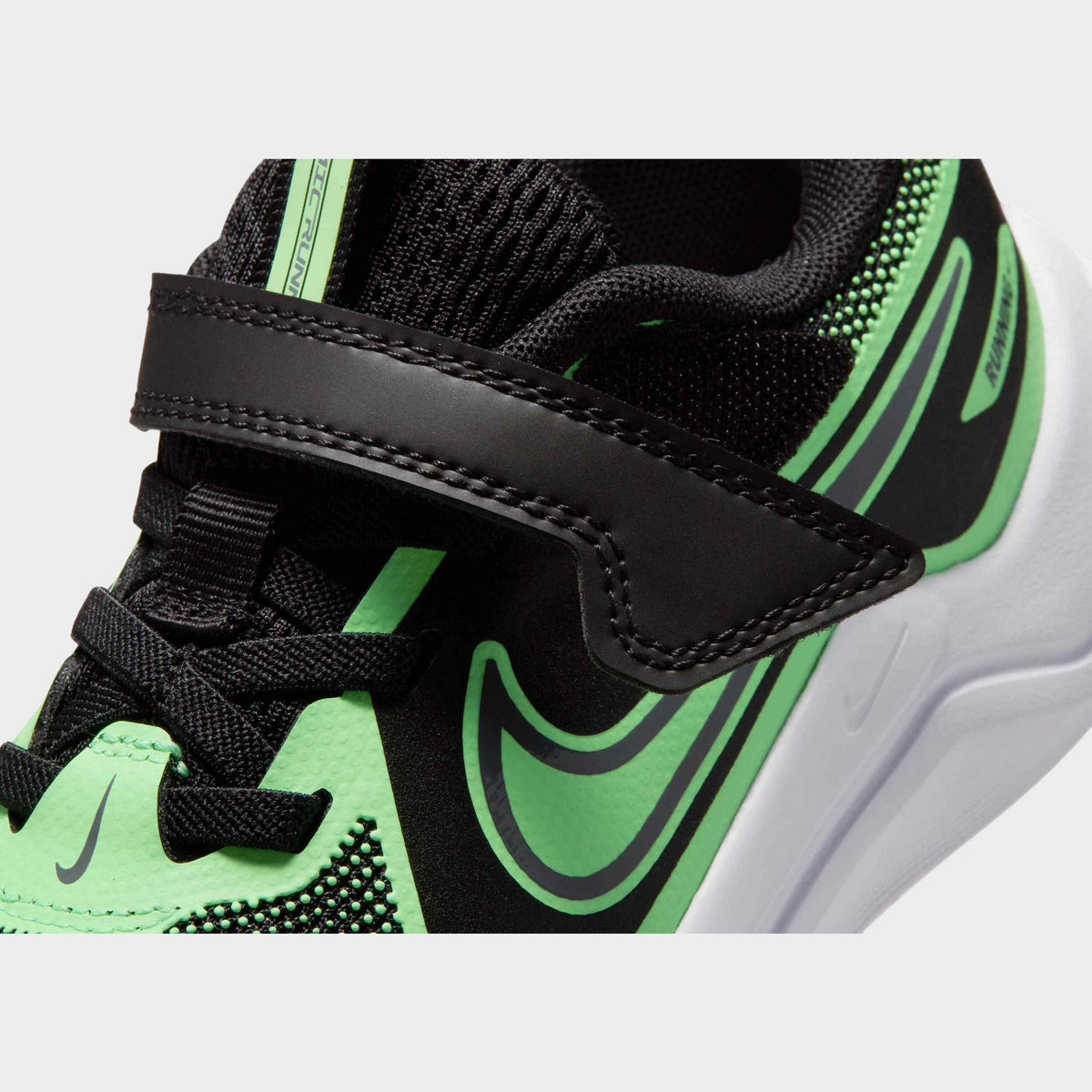 Nike Cosmic Runner 4 Children