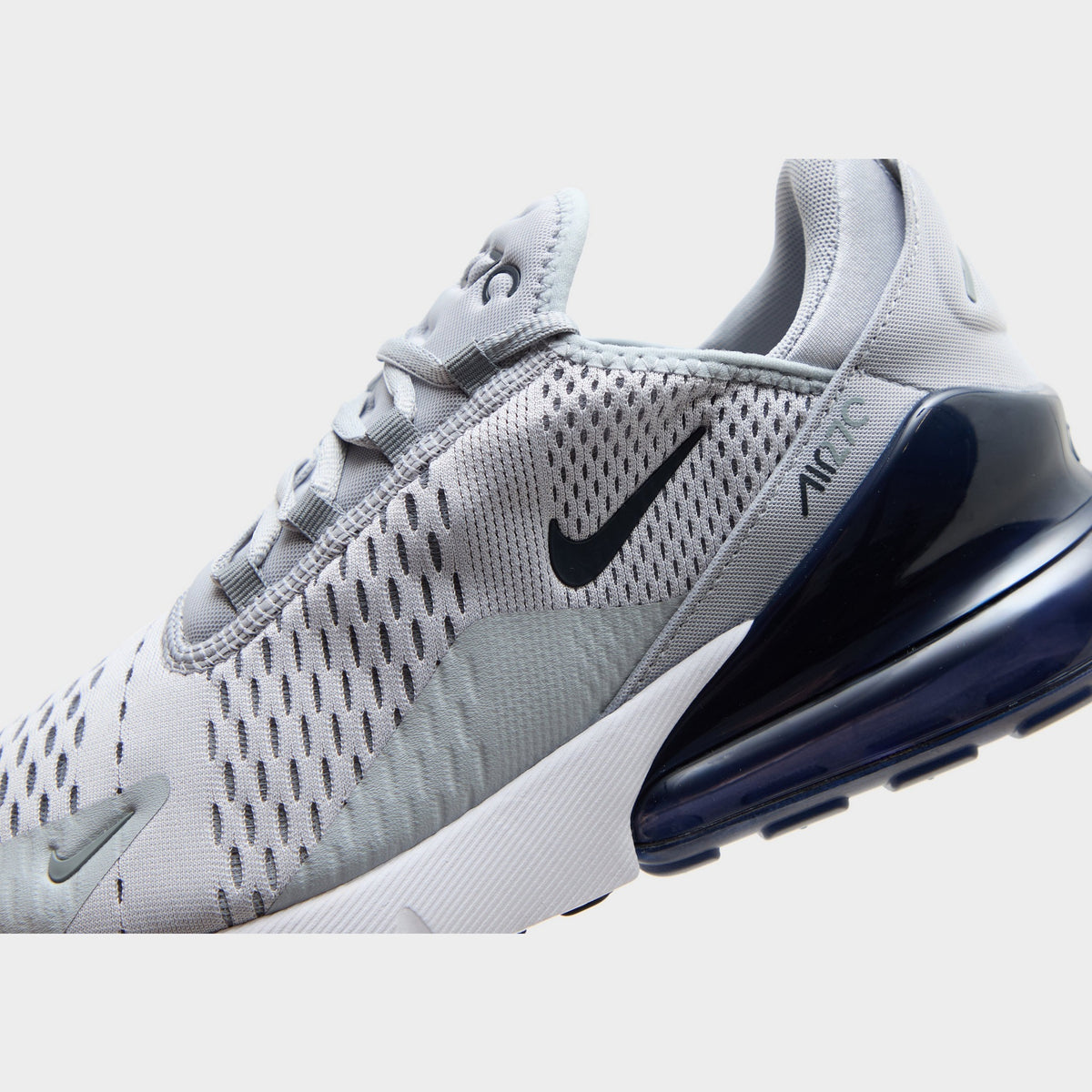 Nike MAX 270