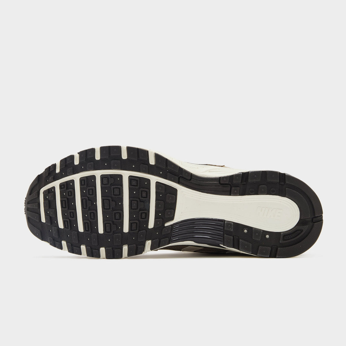 Nike P-6000