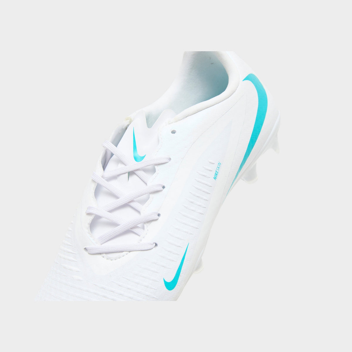 Nike Phantom 6 Low Academy FG