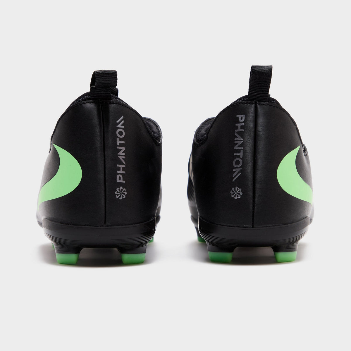 Nike Phantom 6 Low Academy FG Junior