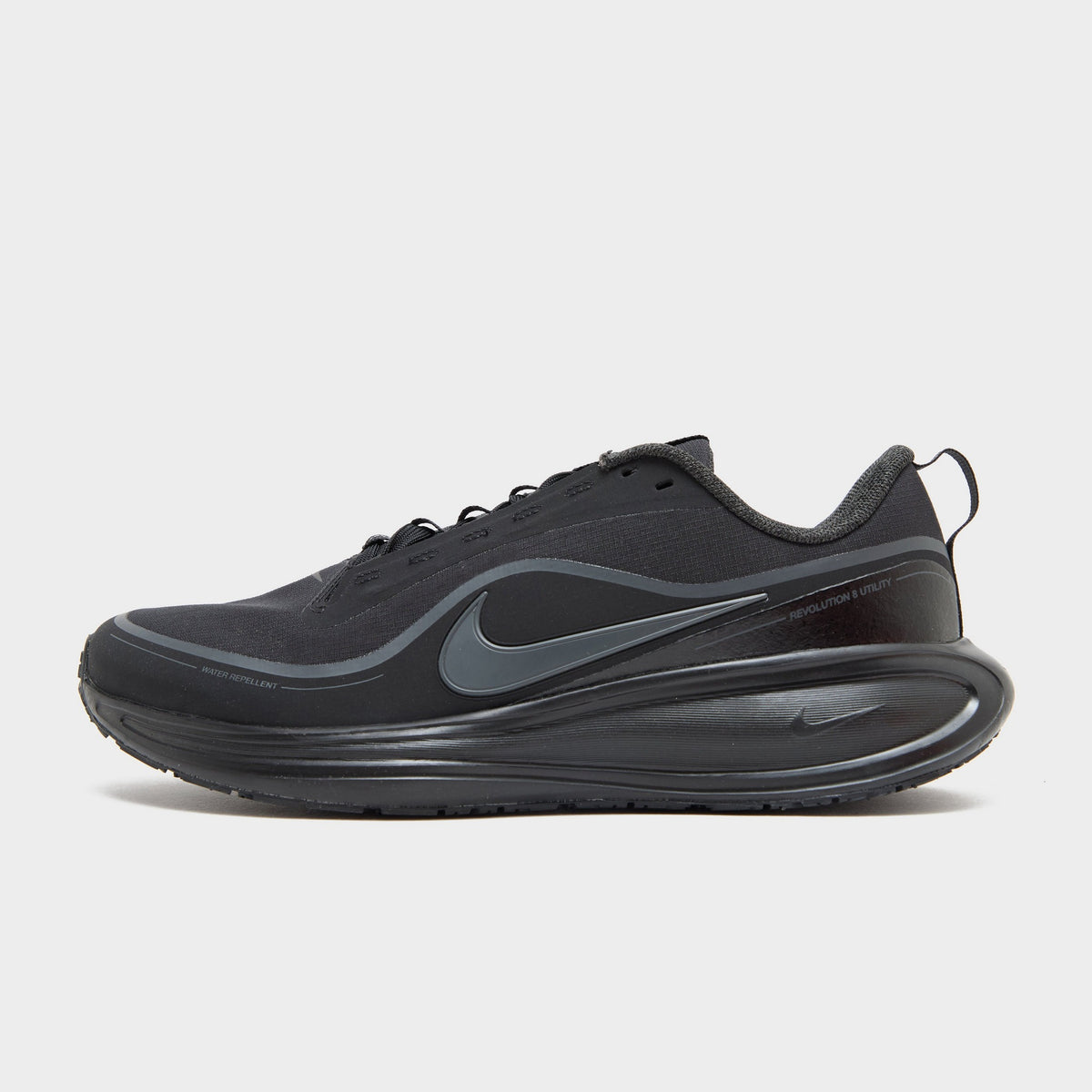 Nike Revolution 8 Utility