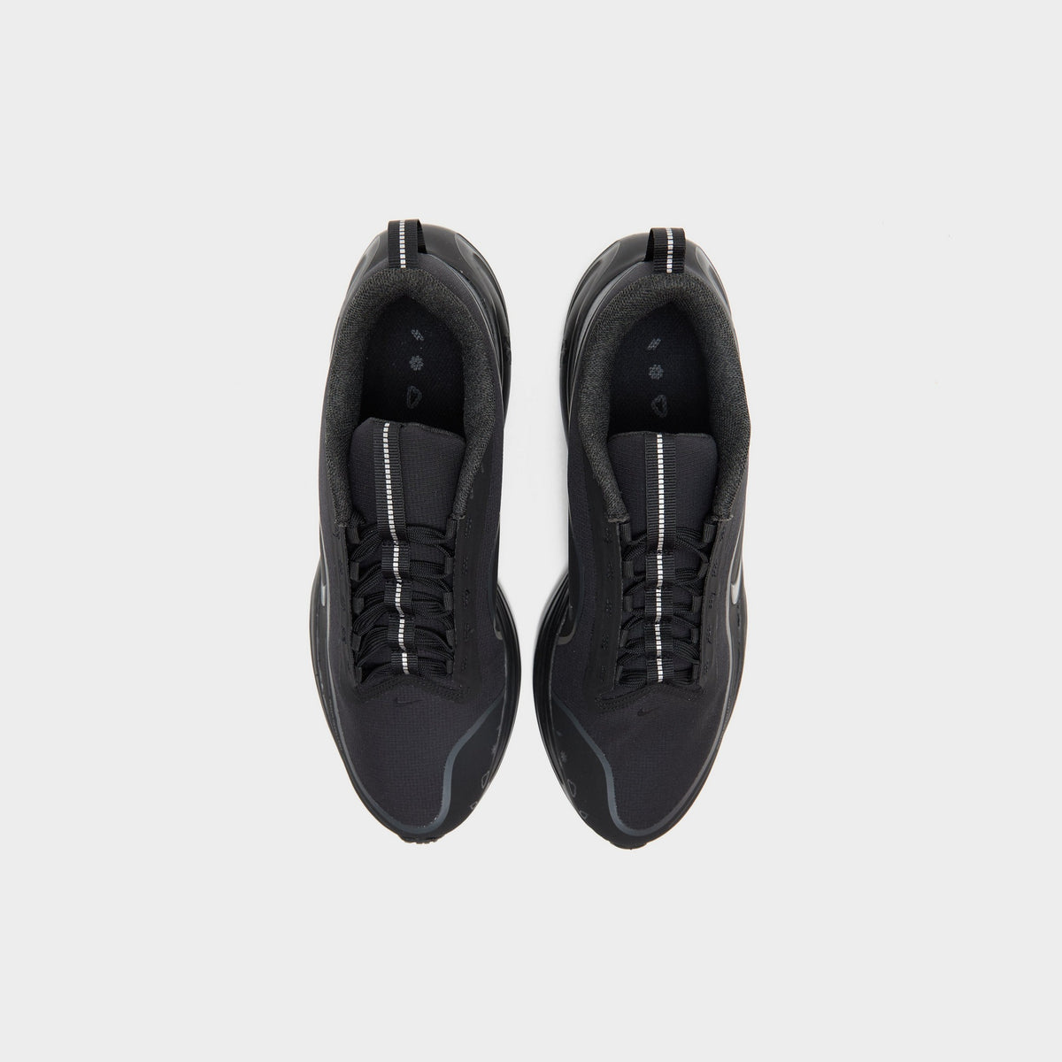 Nike Revolution 8 Utility