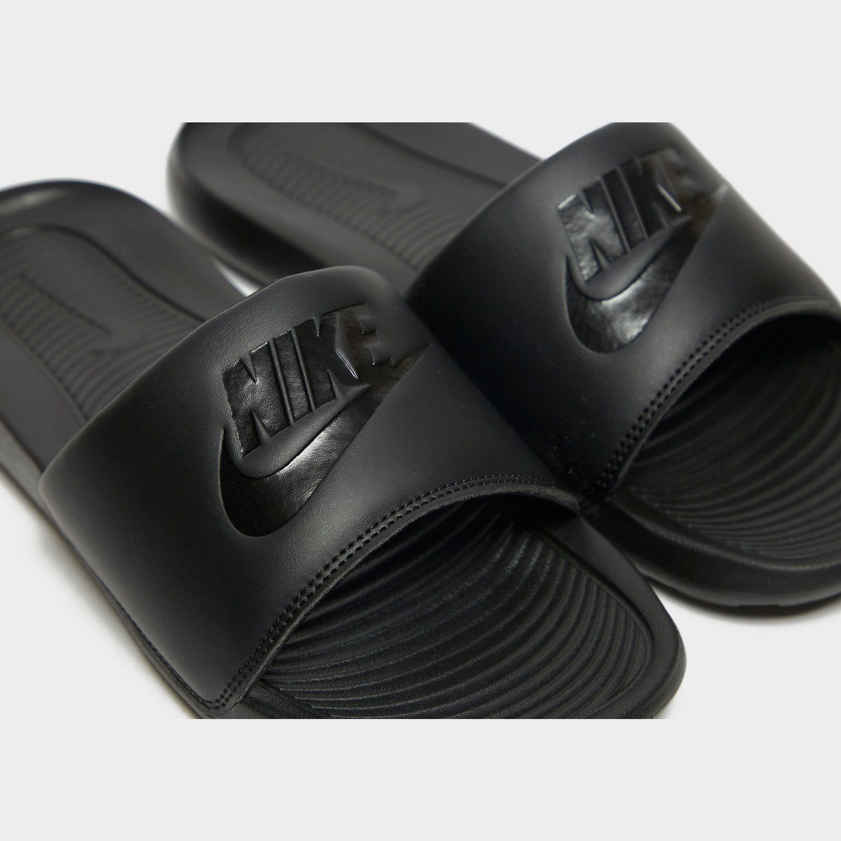 Nike Victori One Slides