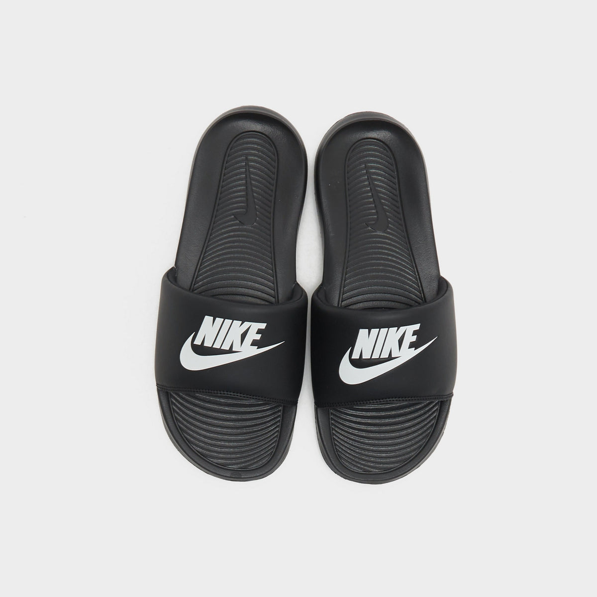 Nike Victori Slides