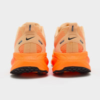 Nike Vomero 18